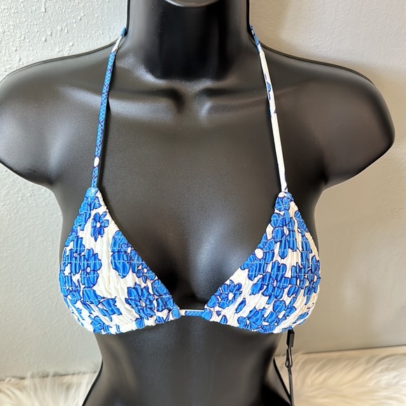 Blue floral ruffle string style swimsuit set from Triangl. - Picture 4 of 9